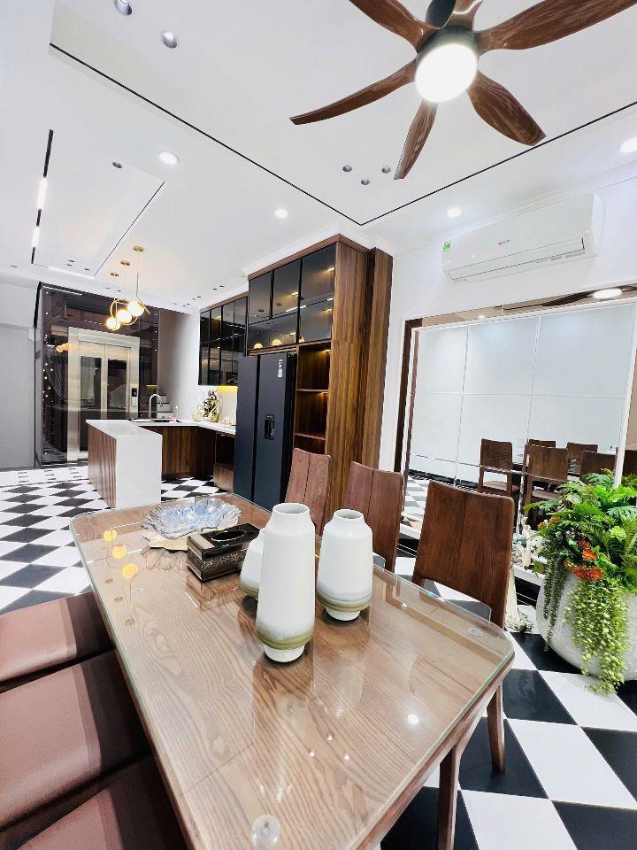 CHÍNH CHỦ GẤP BÁN NHÀ ĐẸP NGỌC KHÁNH – BA ĐÌNH | THANG MÁY | 52M² | 6 TẦNG | FULL NỘI THẤT CAO CẤP | NGÕ THÔNG | CHỈ 15,