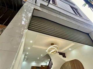 BÁN GẤP NHÀ PHỐ VIP CHÙA BỘC – LÔ GÓC HIẾM – 40M² × 5 TẦNG – 7 PHÒNG CHO THUÊ – CÁCH MẶT PHỐ 20M – CHỈ 12,9 TỶ (TL)