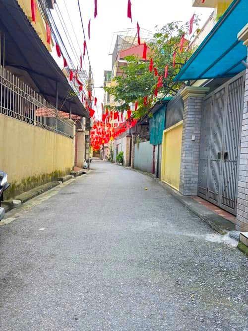 BÁN GẤP NHÀ ĐẸP VIỆT HƯNG – LONG BIÊN | Ô TÔ VÀO NHÀ | NGÕ THÔNG | 50M² | GIÁ CHỈ 9,8 TỶ (THƯƠNG LƯỢNG)