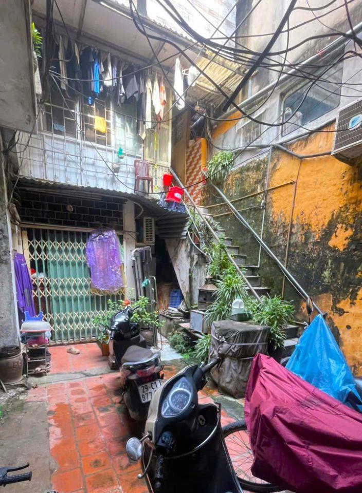 BÁN GẤP NHÀ PHỐ CỔ HOÀN KIẾM – SÁT MẶT PHỐ PHÙNG HƯNG – VÀI BƯỚC RA HỒ GƯƠM – 35M² SỬ DỤNG – CHỈ 3 TỶ (TL)