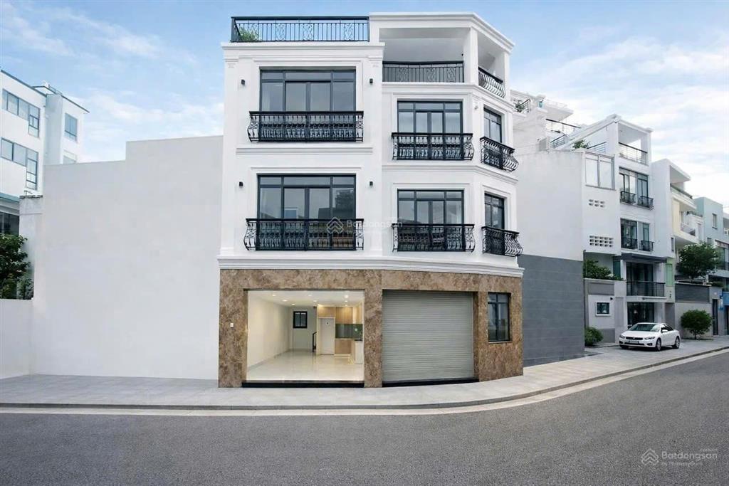 Cần cho thuê nhà mặt tiền đường hoa đào p. 2 q. phú nhuận ngay trung tâm phan xích long