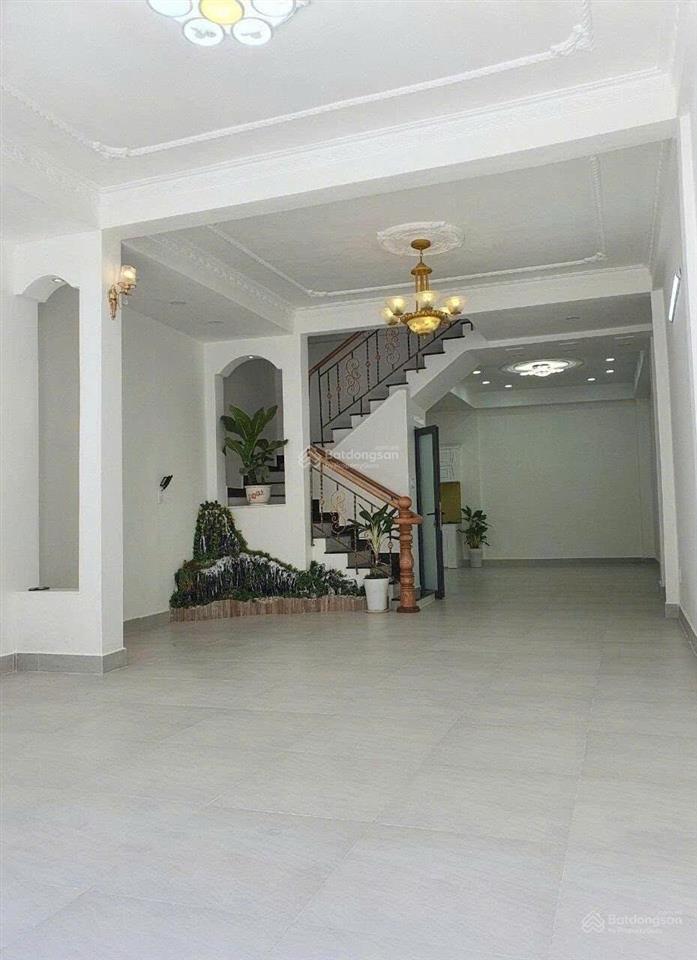 Cần cho thuê nhà mặt tiền đường số 3 cư xá đô thành p. 4 q. 3