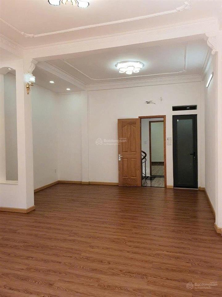 Cần cho thuê nhà mặt tiền đường số 3 cư xá đô thành p. 4 q. 3
