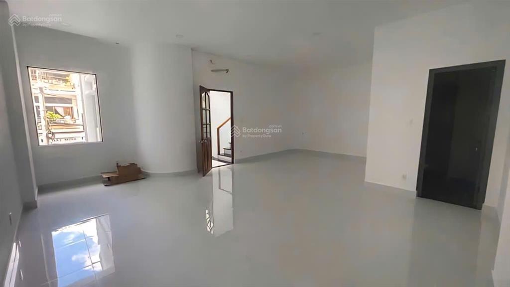 Cần cho thuê nhà mt đường kênh tân hóa p.phú trung q.tân phú