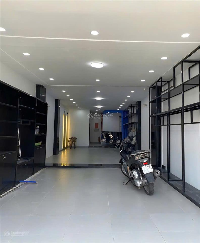 Cần cho thuê nhà mt 63b đường 3/2 p. 10 q. 10