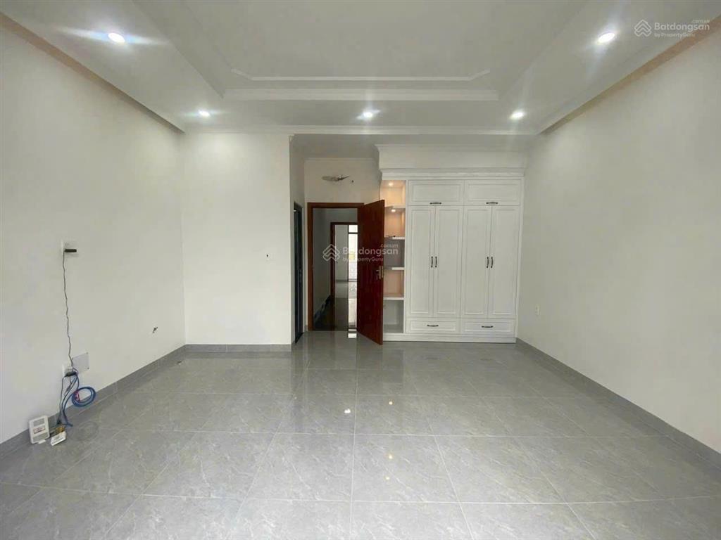Cần cho thuê nhà mt 96a trần thị trọng p.15 q.tân bình ngay khúc hoàng bật đạt.