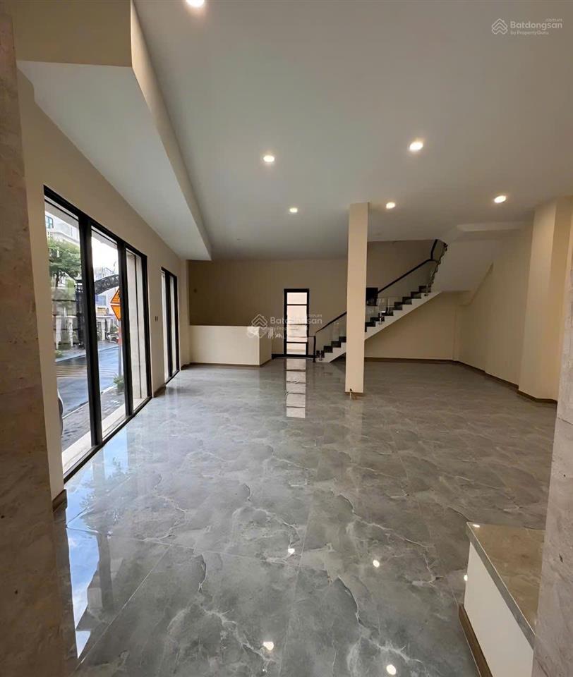 Cần cho thuê nhà góc 2 mặt tiền khu 119 phổ quang, p. 9, q. phú nhuận