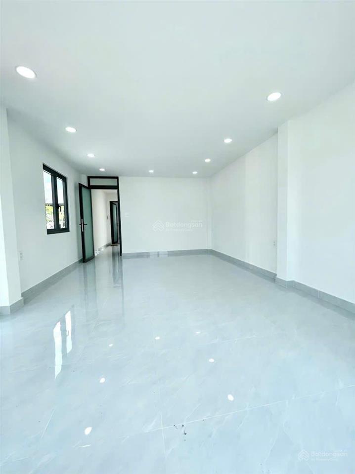 Cần cho thuê nhà mt 39a đ.hoàng hoa thám p.13 q.tân bình gần chợ hoàng hoa thám.
