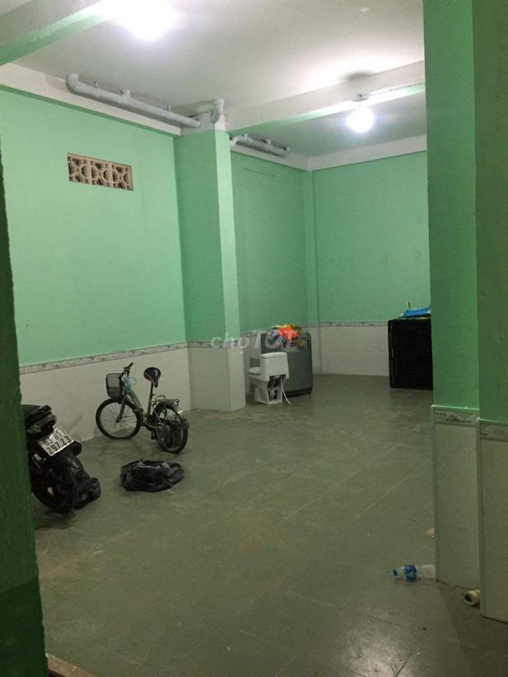 HOÀNG HOA THÁM-CỘNG HOÀ: Còn 1 phòng CÓ GÁC, WC RIÊNG, THOÁNG MÁT !!! 