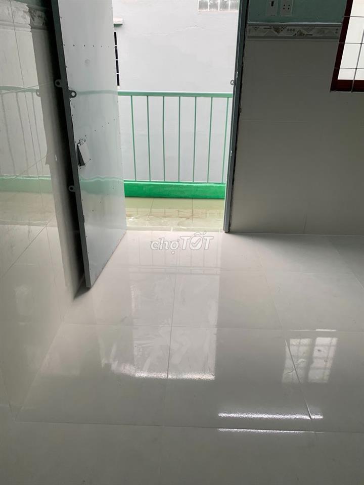 HOÀNG HOA THÁM-CỘNG HOÀ: Còn 1 phòng CÓ GÁC, WC RIÊNG, THOÁNG MÁT !!! 