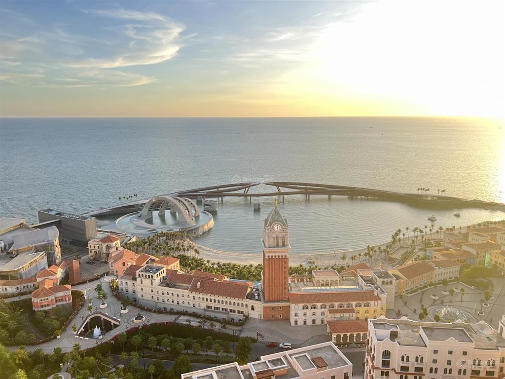 Gấp thanh lý dualkey view biển  pháo hoa  56m2  5,5 tỷ.  0975 716 ***
