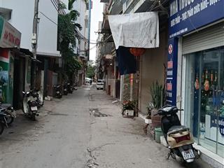 Chính chủ bán lô đất mỹ đình nam từ liêm dt 60 m2 , mt 4m oto qua cửa kinh doanh giá 7 đồng