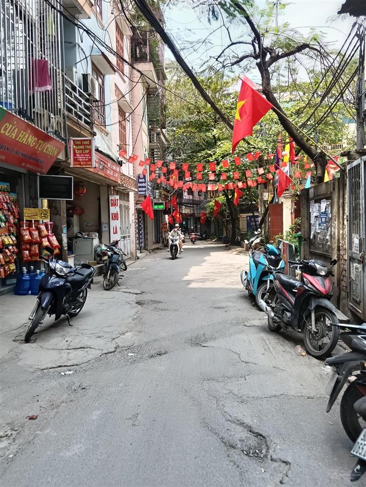 Chính chủ bán gấp lô đất mỹ đình nam từ liêm dt 60 m2 , mt 4m chục chính kinh doanh oto đỗ cửa