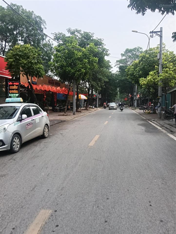 90tr/m2 lô góc đất tu hoàng nam từ liêm dt 193 m² , mt 35m đường oto không lỗi , không qh