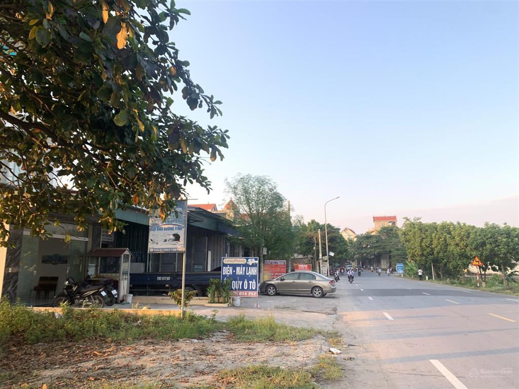 144m2 đất đấu giá sân vận động, cách đường tỉnh lộ 82 chỉ 30m. giá chỉ 35 triệu/m2