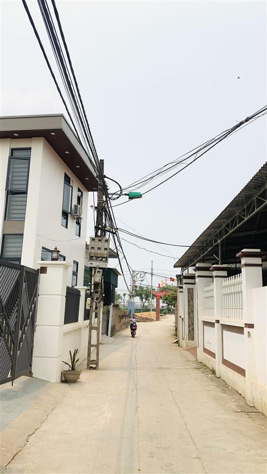 Chính chủ gửi bán 147m2 trục chính thôn lục xuân, xã phúc lộc, hà nội. ngay sát trục tây thăng long