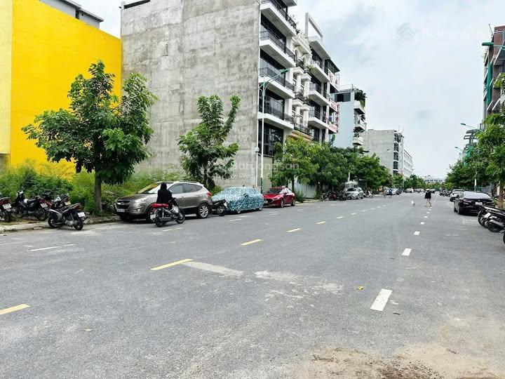 Bán tòa nhà tuyến 1 icc quán mau, hải phòng, dt 150m2, mt 7.5m. dtxd gần 1000m2