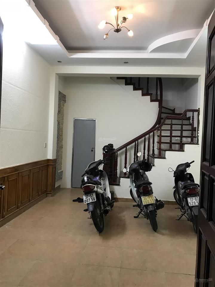 Cho thuê nhà trọ 1pn, 1wc, 18m2 giá siêu hời tại ngõ 5/72 hoàng quốc việt, cầu giấy, hn