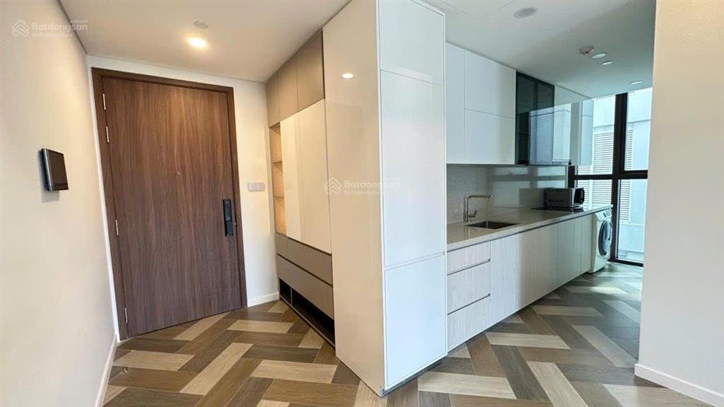 Giá tốt chốt nhanh! bán căn 1pn the galleria  tầng cao view công viên bờ sông chỉ 15 tỷ sẵn sổ