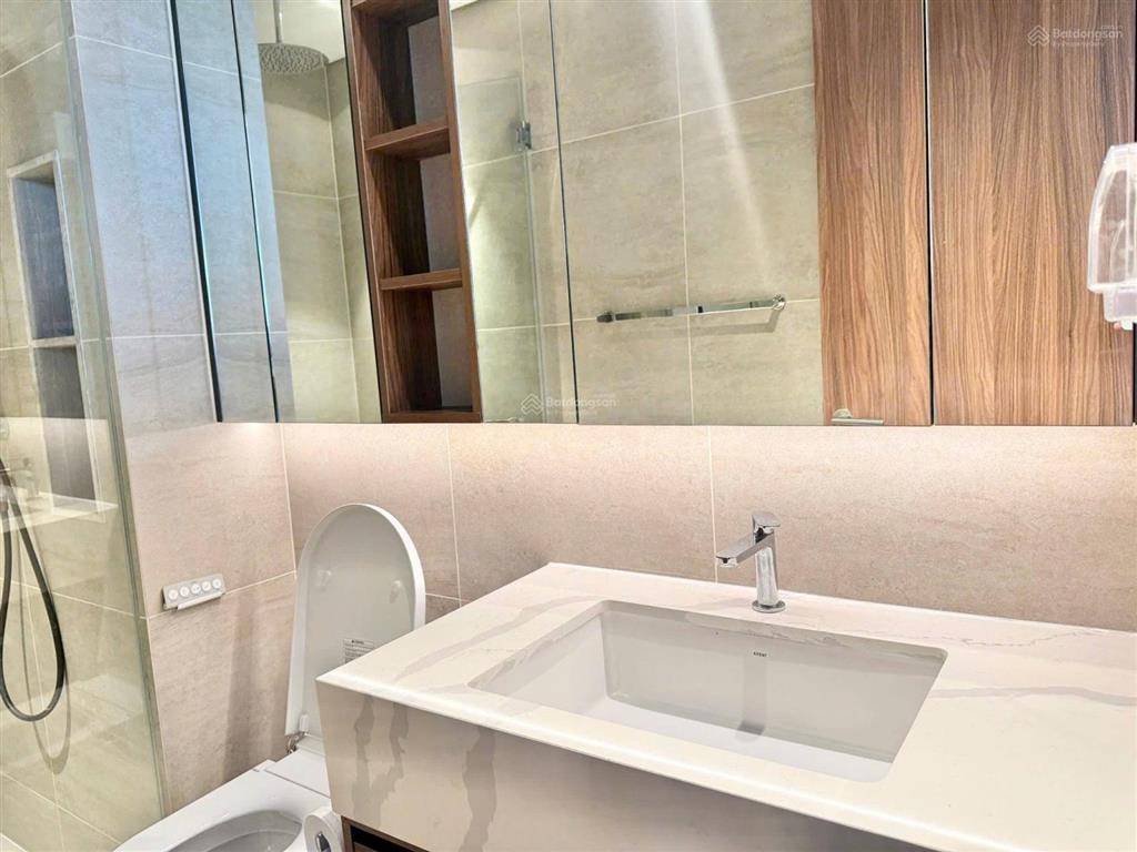 Bán 2pn the crest 94m² full nội thất, view sala + lm81, 28 tỷ all in