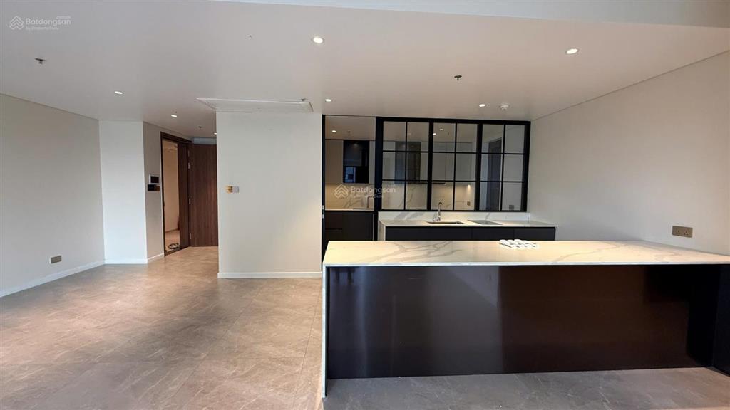 Bán 3pn the crest  the metropole 152m² sẵn sổ hồng  giá 49 tỷ