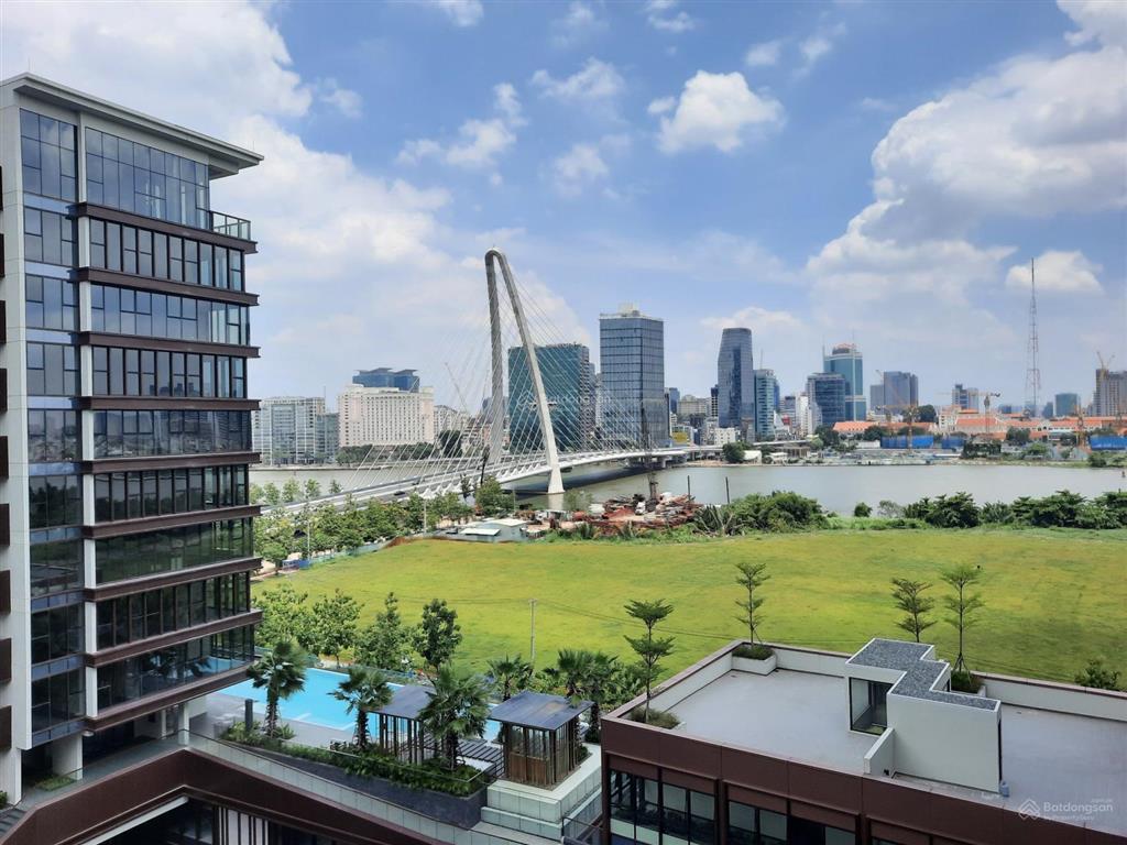 The galleria 1pn sẵn sổ hồng  view cầu bason, đang có hđ thuê  giá chỉ 14 tỷ tl!
