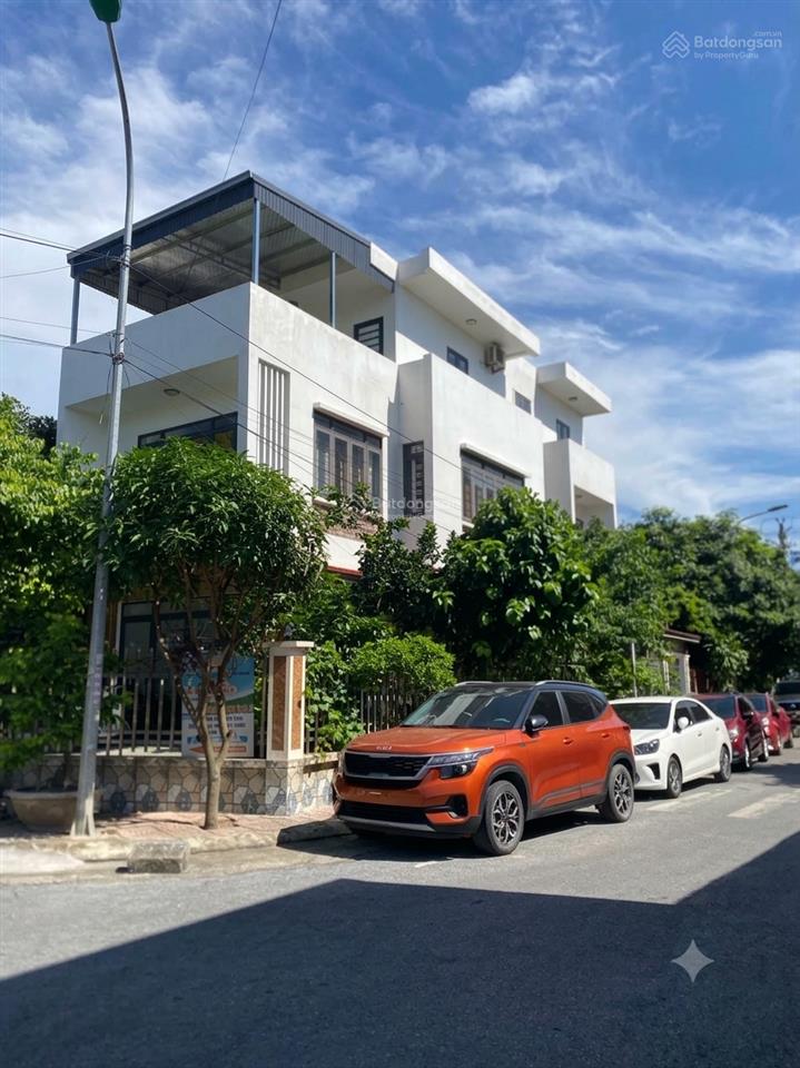 Chính chủ cần cho thuê biệt thự sân vườn 200m2 lô góc 2 mặt thoáng gần trường đhh hải phòng