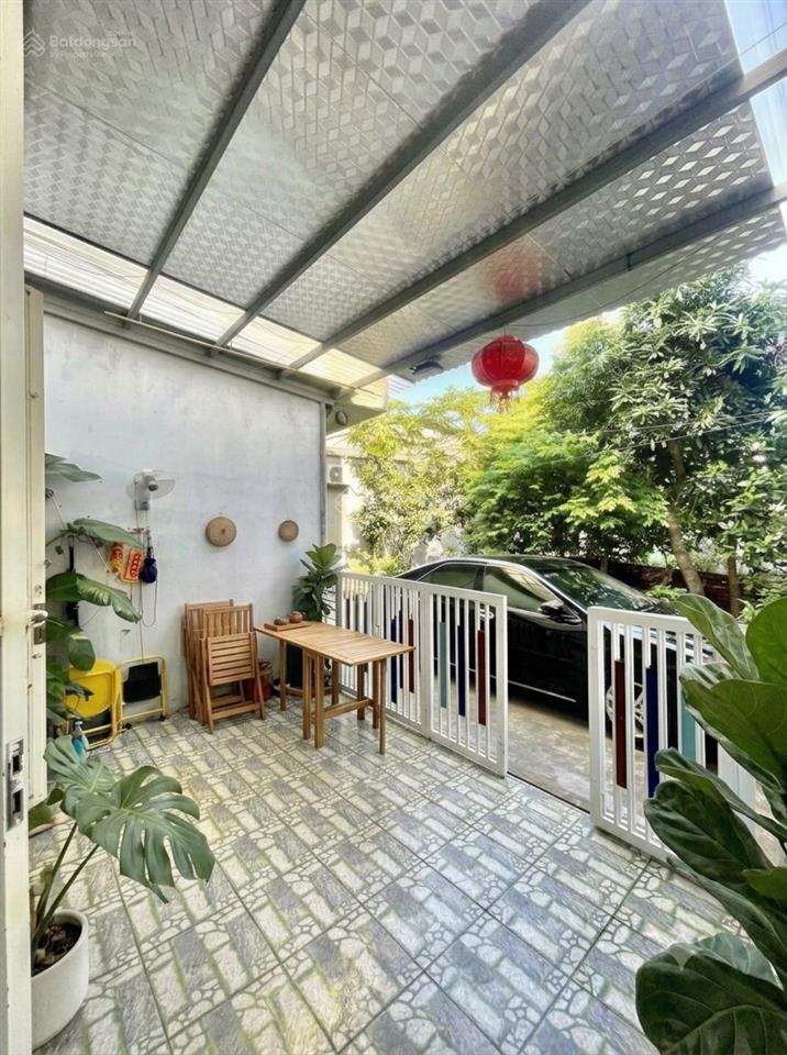 Hạ giá căn homestay 96m2, gốc dân tự tay xây dựng tâm huyết  có phòng ngủ tầng 1