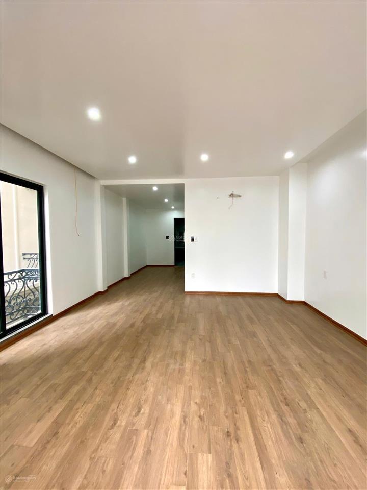 Giảm giá gần 1 tỷ căn siêu phẩm mặt đường thông kinh doanh mở dịch vụ được
