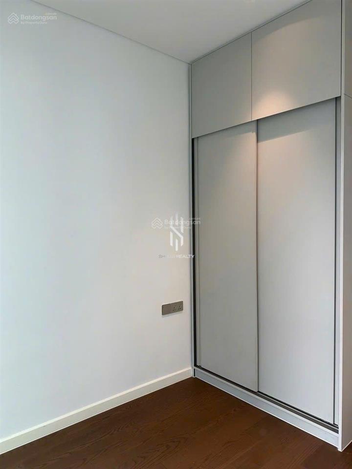 Hot nhất lúc này căn 2pn 2wc galleria ntcb chỉ 38 triệu/th gấp lắm ạ