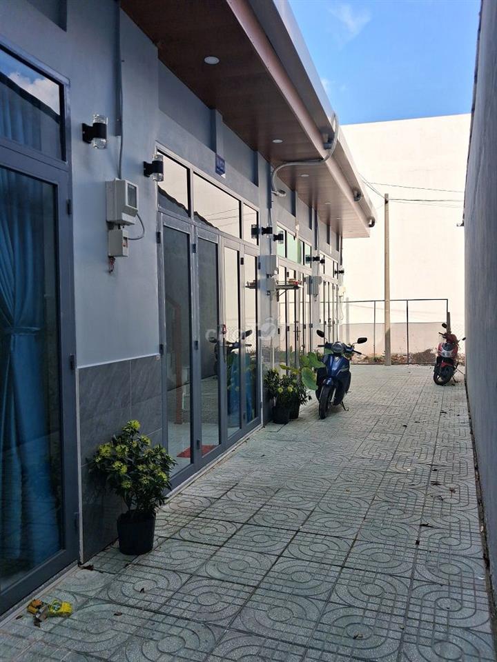 Nhà mới đúc lửng 3pn (4m x 10m) đg HT-43 gần khu cn-Tân thới Hiệp q12