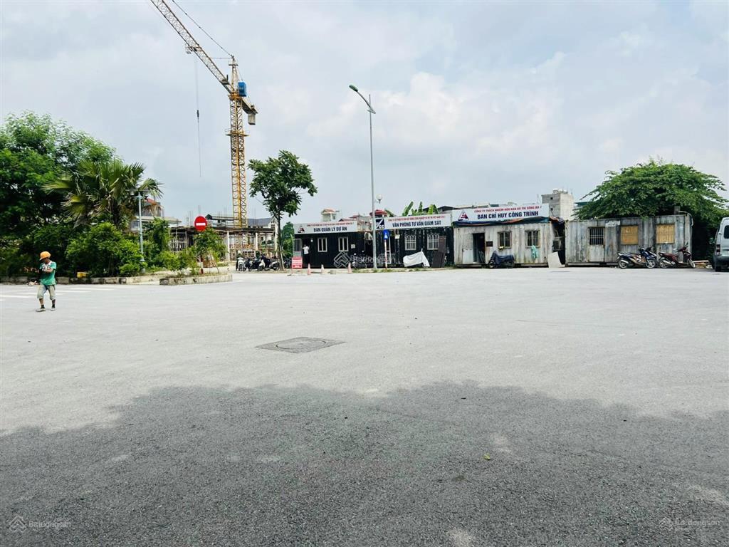 Chính chủ bán lô góc đẹp nhất da khu nhà ở thương mại tổ 6 phường xuân phương.  cđt 0935 123 ***