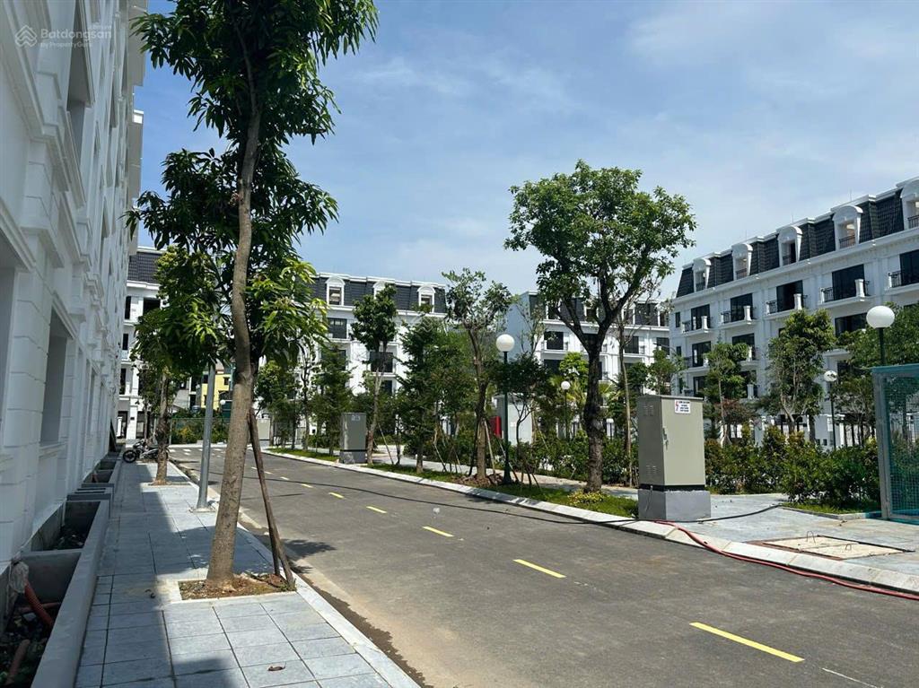 Chính chủ cho thuê căn shophouse (thô) 90m2 x 5 tầng, khu nhà ở tổ 6 phường xuân phương sông đà 7