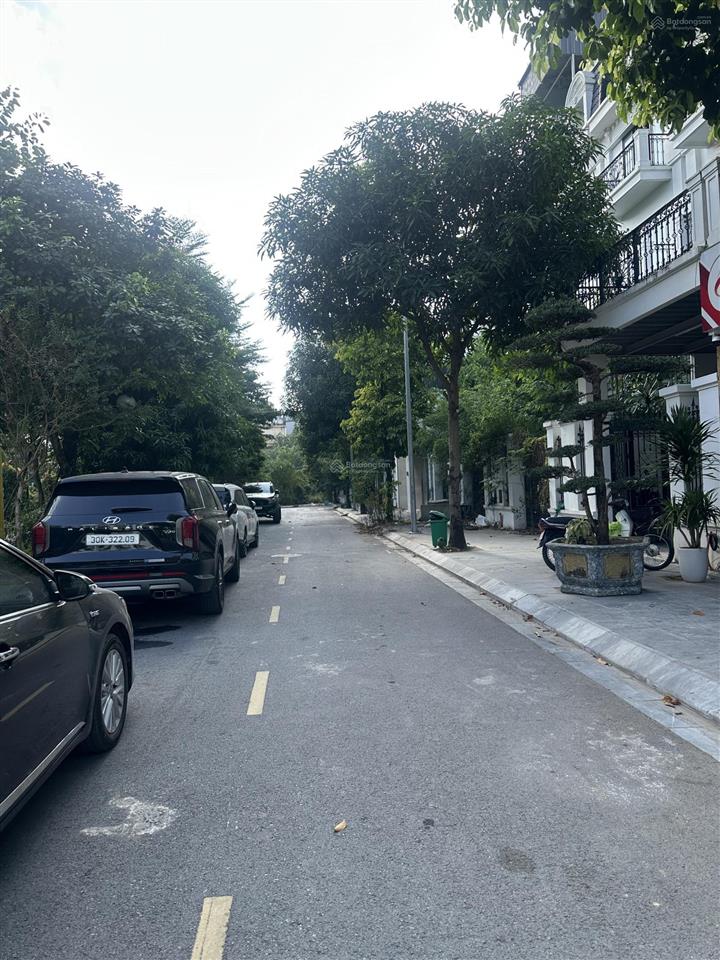 Chính chủ cho thuê căn shophouse (thô) 90m2 x 5 tầng, khu nhà ở tổ 6 phường xuân phương sông đà 7