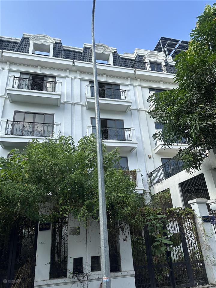 Chính chủ cho thuê căn shophouse (thô) 90m2 x 5 tầng, khu nhà ở tổ 6 phường xuân phương sông đà 7