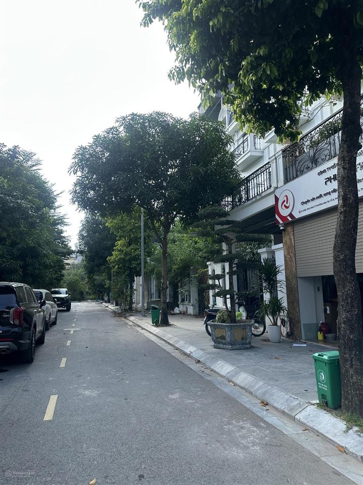 Chính chủ cho thuê căn shophouse (thô) 90m2 x 5 tầng, khu nhà ở tổ 6 phường xuân phương sông đà 7