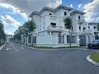 Siêu hiếm! chính chủ bán bt đơn lập căn góc 290m2 vườn cam, view trực diện công viên  0935 123 ***