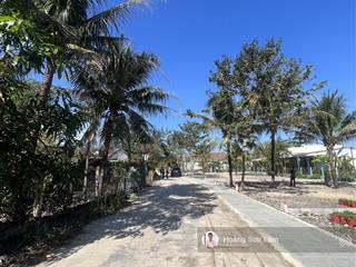 Bán đất vùng ven cách tp. nha trang 15p  đường trước nhà 6m có vĩa hè  sổ sẳn, sang tên ngay