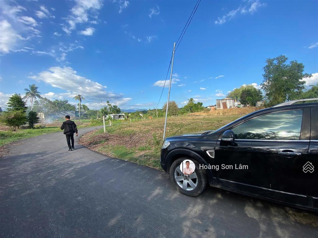 250tr đất full thổ ven nha trang 35km  đường nhựa, có sổ đỏ  dân cư bao phủ kính  giá cực tốt