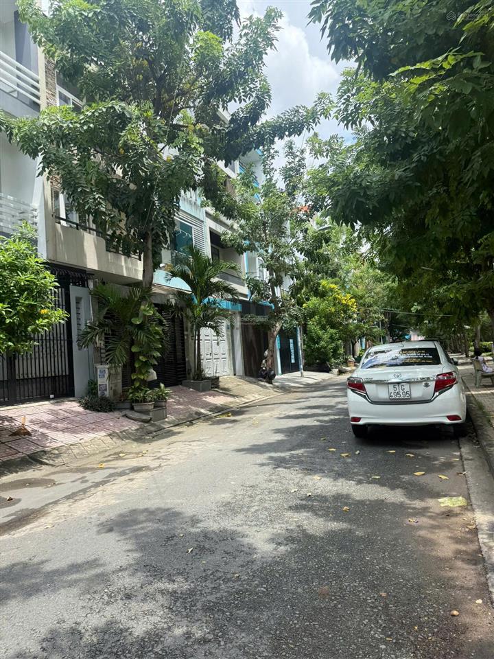 Bán nhà đường 8m đặng thùy trâm  bình lợi  ngay đh văn lang 4 tầng cho thuê 25tr/th, chỉ 10 tỷ