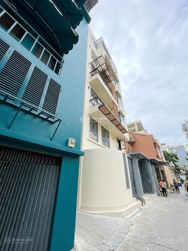 Bán chdv ngay đại học ngoại thương d5  ung văn khiêm.p25.bình thạnh(4.55x19m)5 tầng nhỉnh 11 tỷ