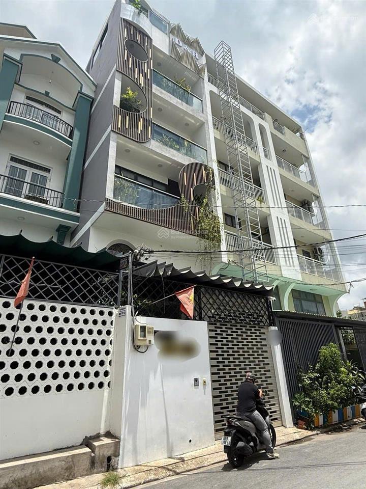 Siêu vị trí ngay bùi đình túy.p24.bình thạnh(6x18m)kế rạch xuyên tâm ,xd hầm 6 tầng nhỉnh 12 tỷ.