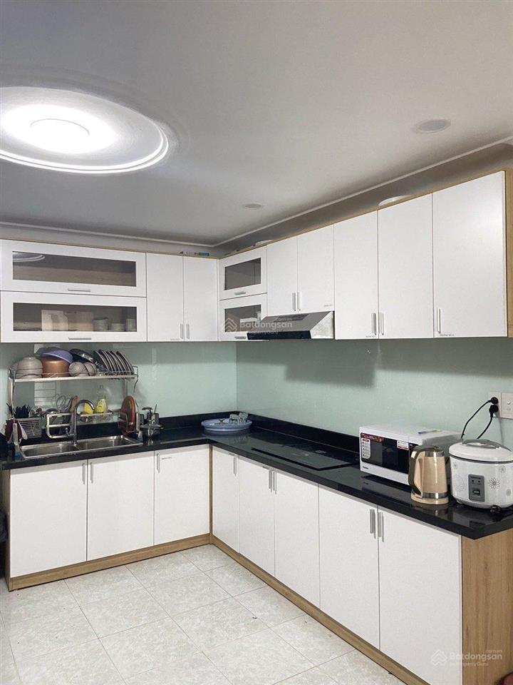 Bán chdv 5 tầng dòng tiền 75 triệu/th ngay vũ tùngp2bình thạnh (5,2x17m)giáp q1  chỉ 11.7 tỷ tl