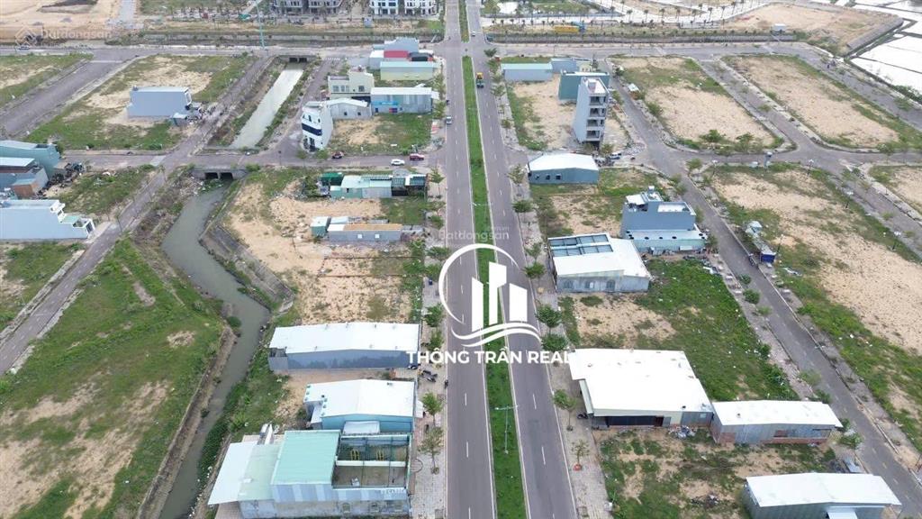 Đất biển 2 mặt tiền cát tiến giá chỉ 28.6tr/m2 trục đường hoàng sa