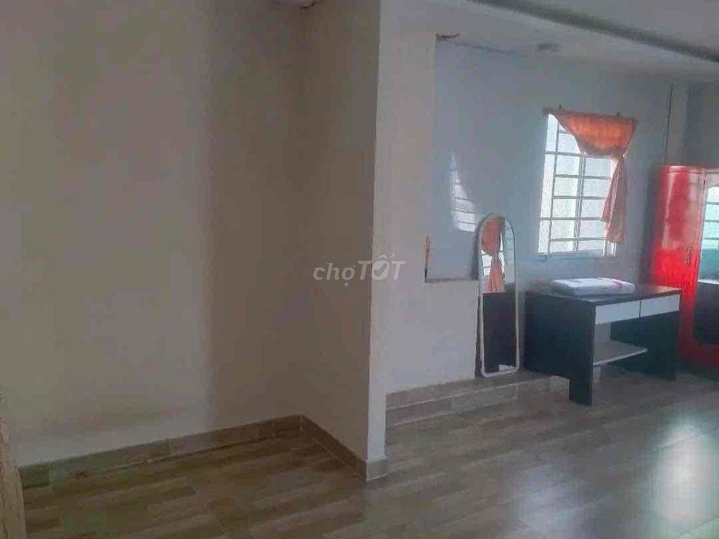 phòng trọ phan văn trị- bình thạnh( đang trống)
