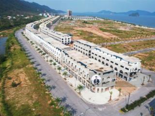 Cắt lỗ hơn 1 tỷ so với giá hđmb cho căn shophouse diện tích 100m2 view biển dự án sonasea vân đồn