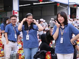 Bán nhà lầu đường chính d1 trong kdc vsip1 giá tốt