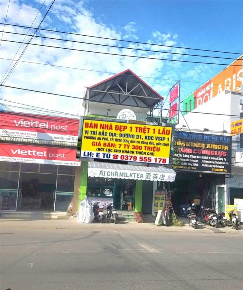 Bán nhà lầu đường chính d1 trong kdc vsip1 giá tốt