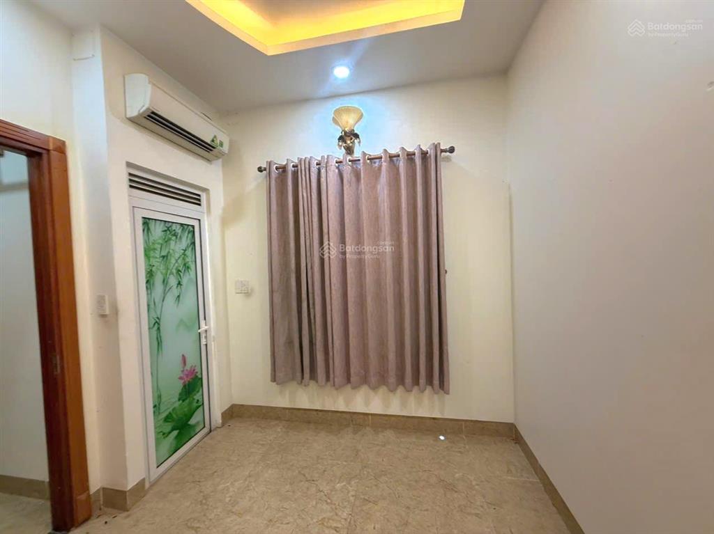 Bán nhà mặt tiền kinh doanh da6 gần chợ 79 kinh doanh giá đầu tư