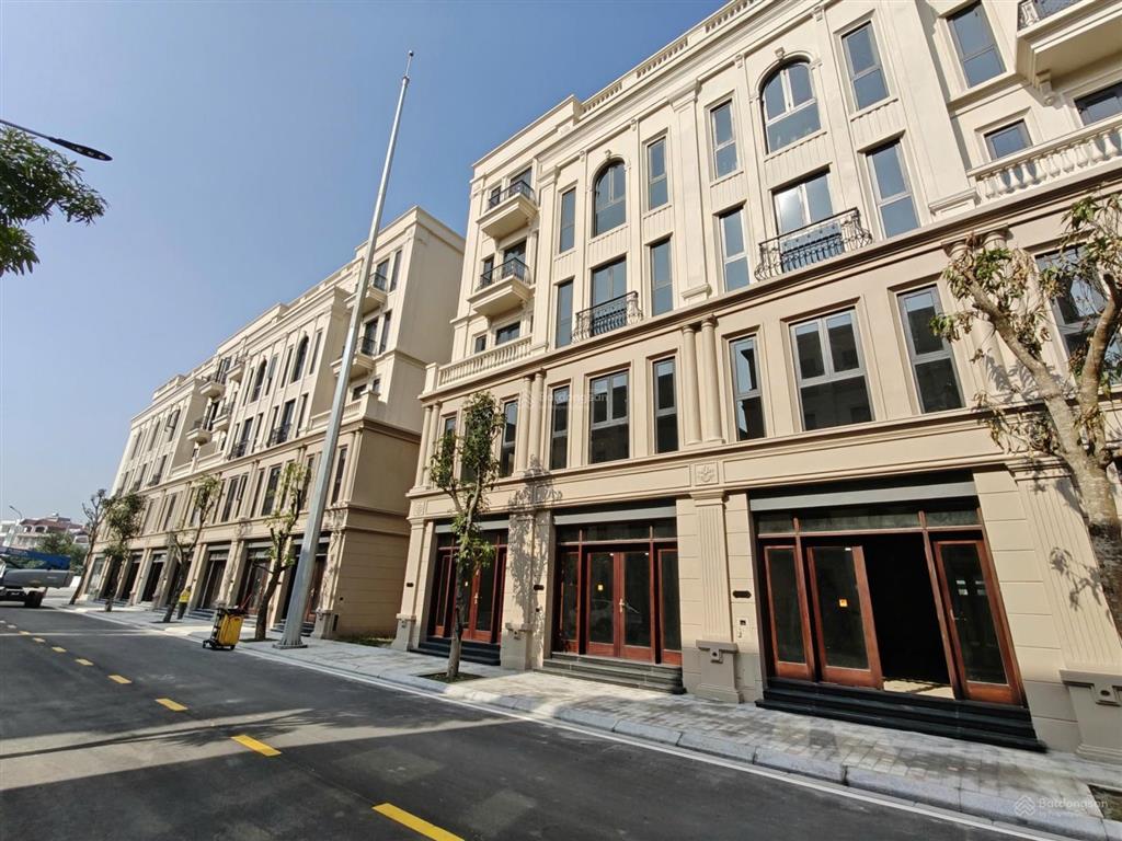 Bán căn liền kề vinhomes cổ loa sát hồ thiên nga 32 ha